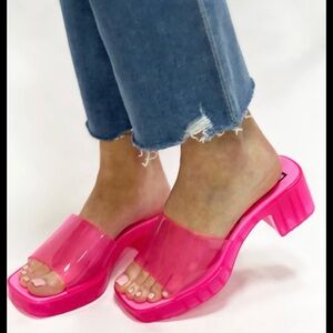 Size 8 Beach by Matisse shoes. Barbie vibes!!!! I love these so much.